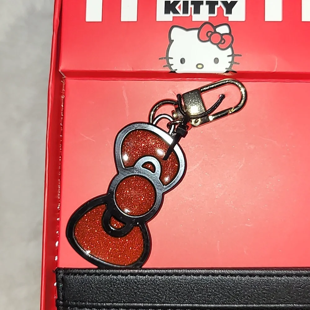 π Hello Kitty 3 Piece Gift Set NWOT - Picture 4 of 8